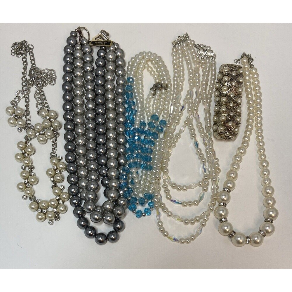 Lot Of 7 White & Gray Faux Pearl Silver Tone Necklaces & Bracelets